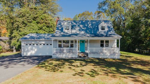 60 Lillian Dr, Trumbull, CT, 06611-3749 | Card Image