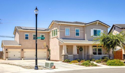 2695 Melissa Way, Manteca, CA, 95337-7862 | Card Image