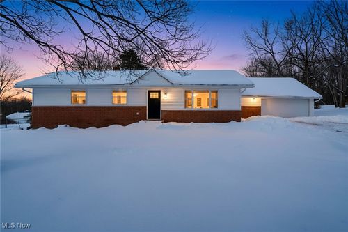 9021 Billings Rd, Kirtland, OH, 44094-9573 | Card Image