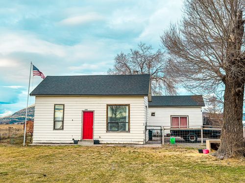 22111 Highway 39, Merrill, OR, 97633-9701 | Card Image