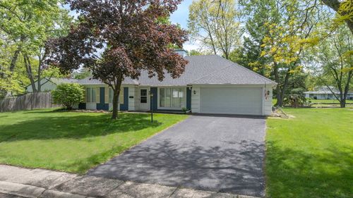 40 Cayman Dr, Montgomery, IL, 60538-2704 | Card Image