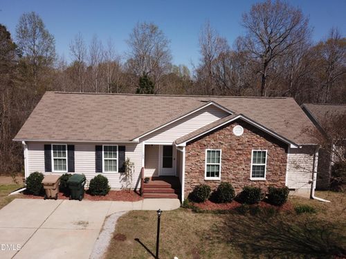 133 Lynn Dr, Clayton, NC, 27520-4607 | Card Image