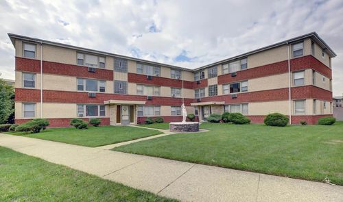 apt-2n-6441 W Higgins Ave, Chicago, IL, 60656-2242 | Card Image