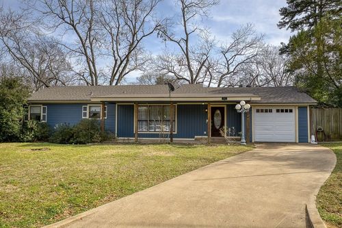 102 Romallen Dr, Palestine, TX, 75801-4040 | Card Image