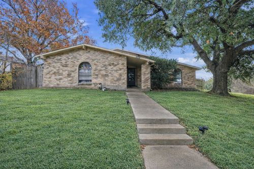 3102 Overglen Dr, Garland, TX, 75043-6126 | Card Image