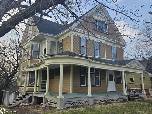 905 N Court St, Ottumwa, IA, 52501-2462 | Card Image