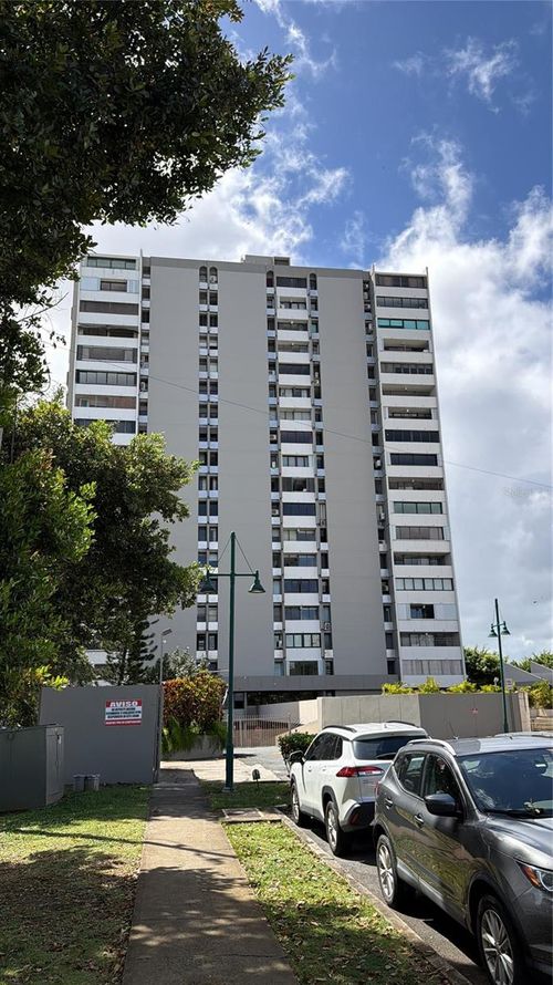 15-g-2736 Ave. Luis Vigoreaux, GUAYNABO, PR, 00966 | Card Image