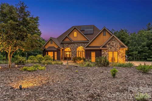 293 Bear Cliff Dr, Nebo, NC, 28761-8914 | Card Image