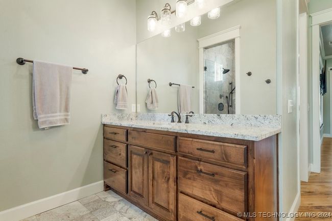 8320 E 80 Th St N, House other with 4 bedrooms, 6 bathrooms and null parking in Owasso OK | Image 28