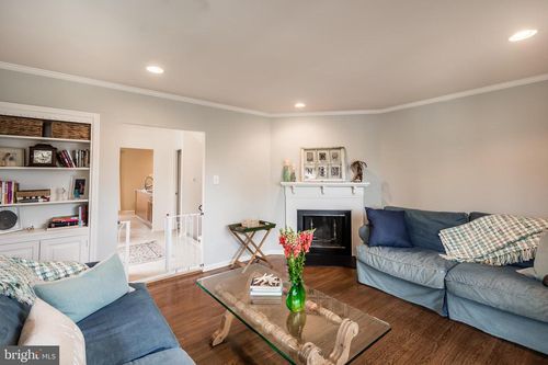 b12-255 Lowrys Ln, Bryn Mawr, PA, 19010-1316 | Card Image