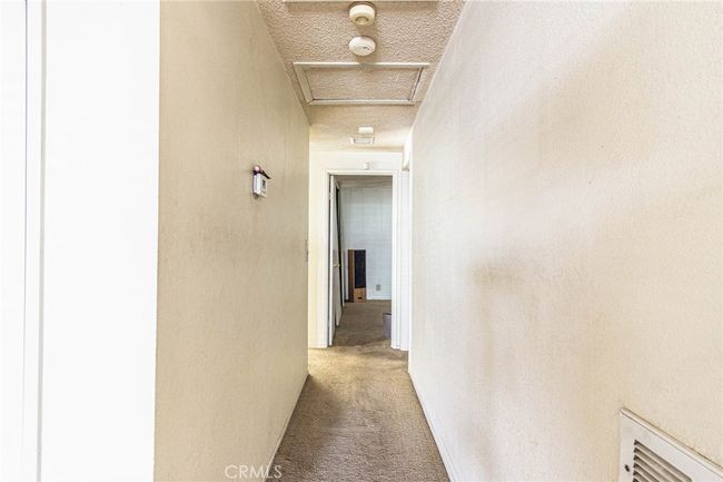 15660 Yates Rd, House other with 3 bedrooms, 2 bathrooms and 2 parking in Victorville CA | Image 24