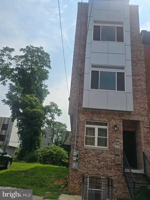 2-2139 N 9th St, PHILADELPHIA, PA, 19122-1313 | Card Image