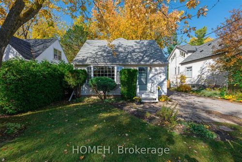 249 Richmond St, Richmond Hill, ON, L4C3Y9 | Card Image