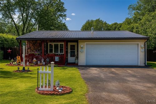 325 Mcrae St, Rome, NY, 13440-8323 | Card Image