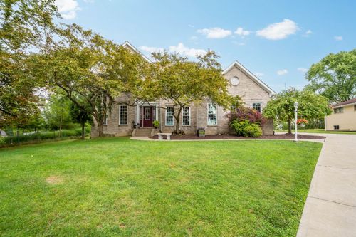 2025 Ridge Rd, South Park, PA, 15129-8804 | Card Image