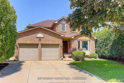 2067 Sprucedale Dr, House other with 4 bedrooms, 4 bathrooms and 6 parking in Oakville ON | Image 1