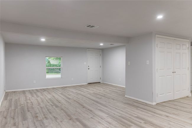 209 Pecan St, House other with 3 bedrooms, 1 bathrooms and null parking in Whitesboro TX | Image 4