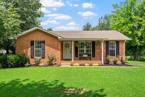 401 Pacific Ave, Oak Grove, KY, 42262-9105 | Card Image