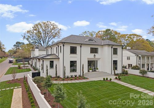 2208 Overhill Rd, Charlotte, NC, 28211-2122 | Card Image