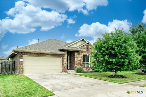 124 W Highfield Street, Hutto, TX, 78634 | Card Image