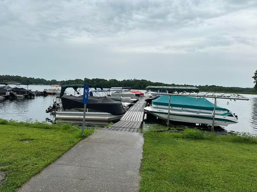 8A8 Franklin Ln, APPLE RIVER, IL, 61001-9516 | Card Image