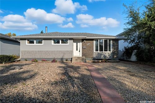 225 Wascana St, Regina, SK, S4R4H8 | Card Image