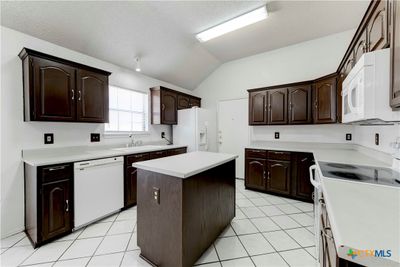 604 Arapaho Drive, House other with 3 bedrooms, 2 bathrooms and null parking in Harker Heights TX | Image 2