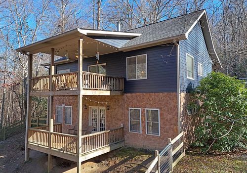 154 Hollyanne Pond Ln, Hayesville, NC, 28904-8804 | Card Image
