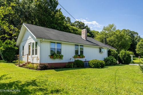 102 Milligan Rd, Maryville, TN, 37803-3457 | Card Image