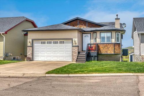 531 Country Meadows Way, Diamond Valley, AB, T0L2A0 | Card Image