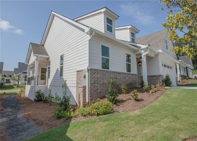 105 Live Oak Lane, House other with 2 bedrooms, 2 bathrooms and null parking in Carrollton GA | Image 2