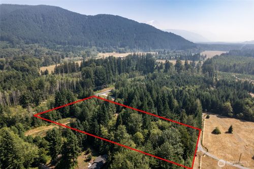 54982 214th Ave E, Elbe, WA, 98330-2100 | Card Image