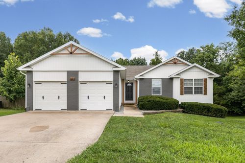 4604 Saint Charles Rd, Columbia, MO, 65201-6737 | Card Image