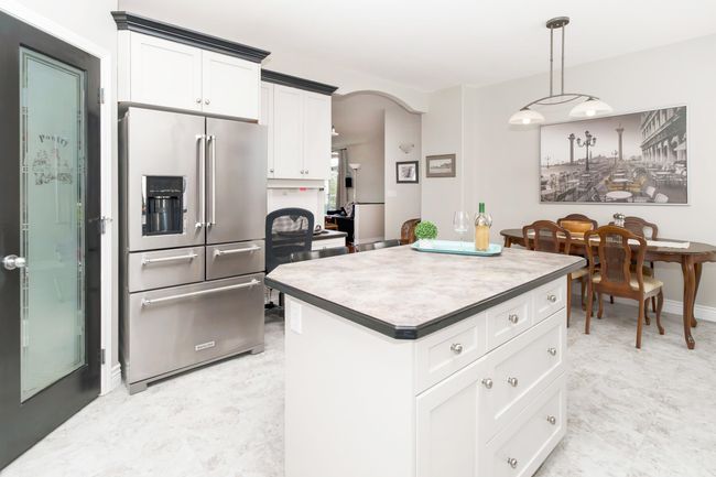 11066 236a St, House other with 5 bedrooms, 3 bathrooms and 5 parking in Maple Ridge BC | Image 7