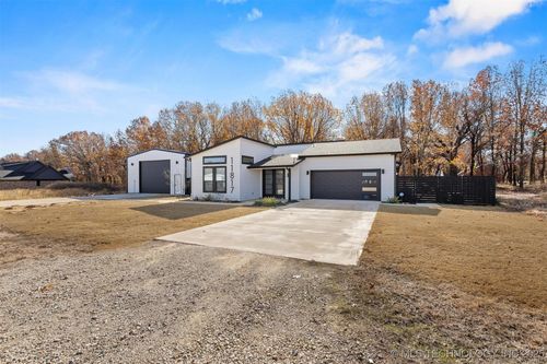 11817 Maximus Lane, Kingston, OK, 73439 | Card Image