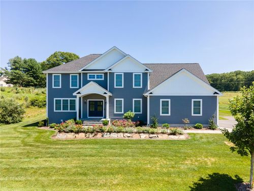 79 Explorer Dr, Saunderstown, RI, 02874-1990 | Card Image