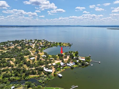 374 W Lakecrest, Bluffton, TX, 78607 | Card Image