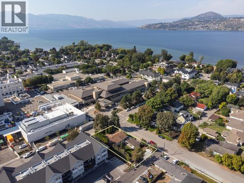 408 Royal Ave, Kelowna, BC, V1Y5L3 | Card Image