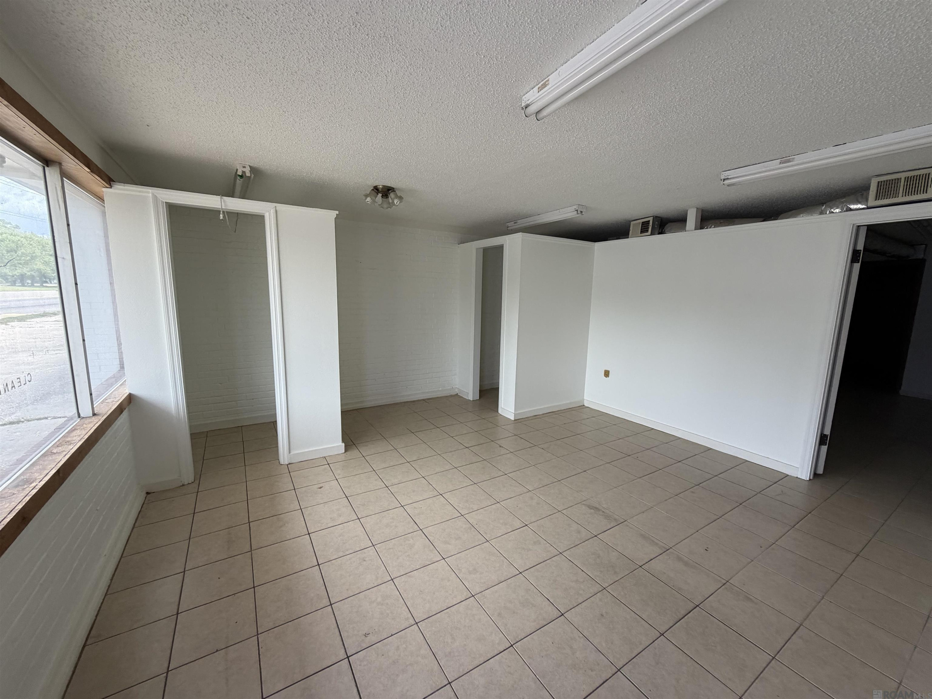 Commercial Sale in Baker 4