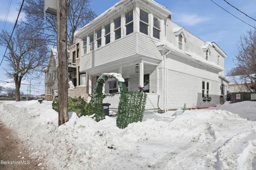 9 Lincoln St, Pittsfield, MA, 01201-4823 | Card Image