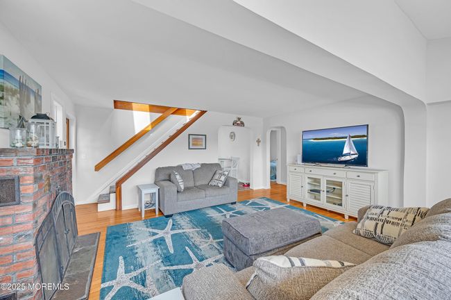 316 Highway 37, House other with 3 bedrooms, 2 bathrooms and null parking in Seaside Heights NJ | Image 9