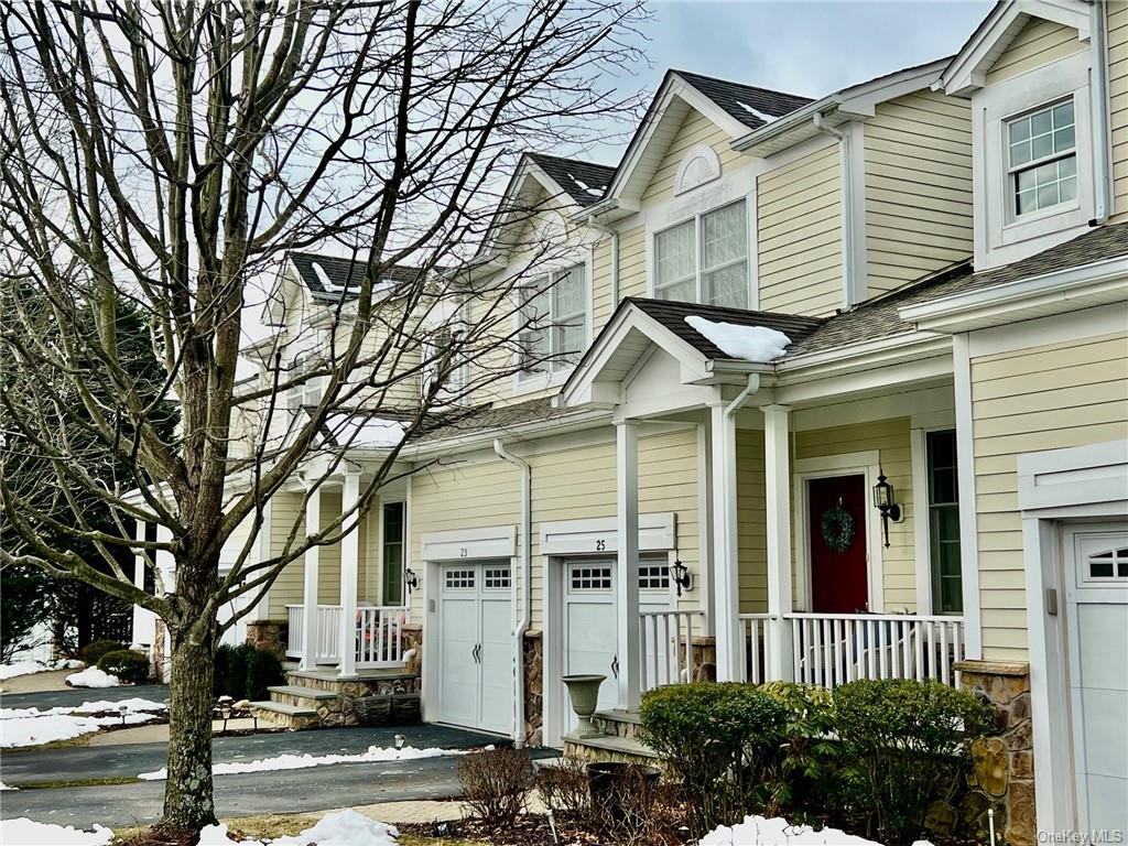 Augusta Dr, Cortlandt Manor, NY 10567
