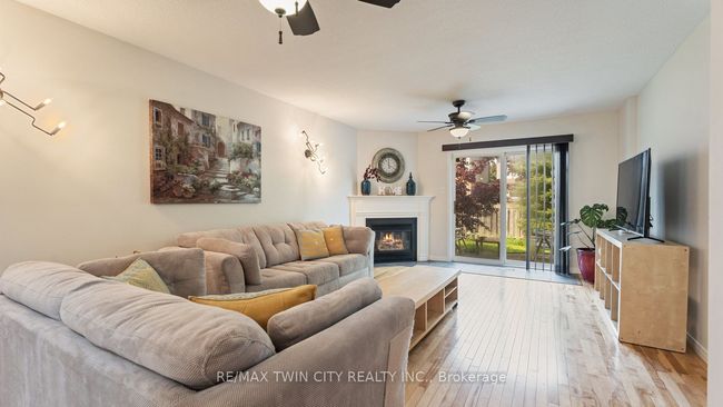 7 Fletcher Crt, House other with 5 bedrooms, 3 bathrooms and 3 parking in Guelph ON | Image 15