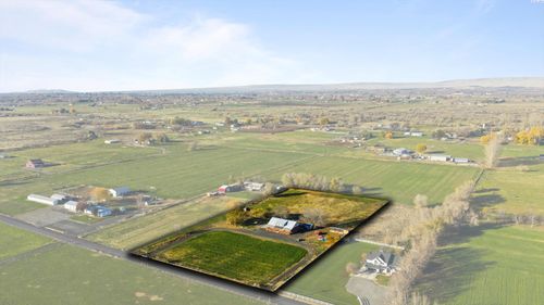 161802 W Buena Vista Rd, Prosser, WA, 99350-9273 | Card Image