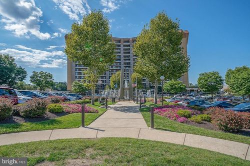 1205-11205 Valley Forge Cir, KING OF PRUSSIA, PA, 19406-1188 | Card Image