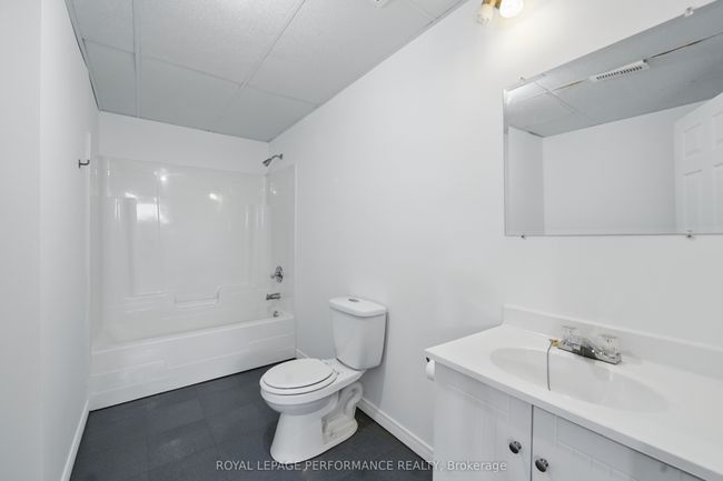 B - 541B Blvd Devista, House attached with 3 bedrooms, 2 bathrooms and 4 parking in Alfred ON | Image 24