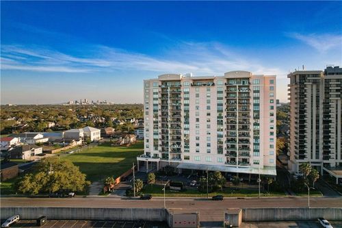 10d-232 Lake Marina Ave, New Orleans, LA, 70124-5511 | Card Image