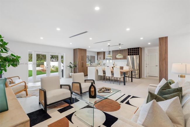 5900 Ne 21 St Ave, House other with 4 bedrooms, 3 bathrooms and null parking in Fort Lauderdale FL | Image 18