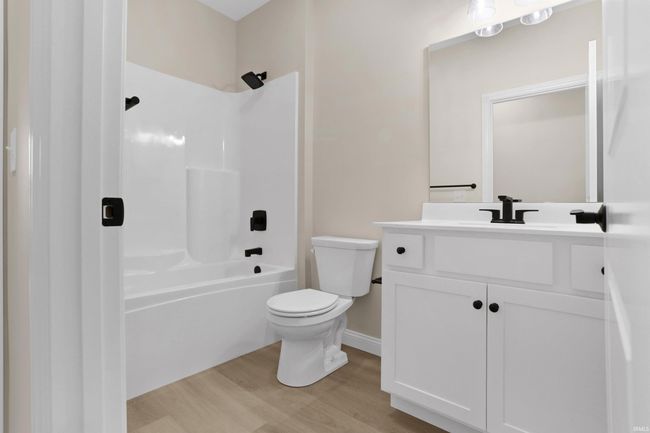 SUITE-1 - 1627 Theo Drive, Condo with 3 bedrooms, 2 bathrooms and null parking in Evansville IN | Image 23