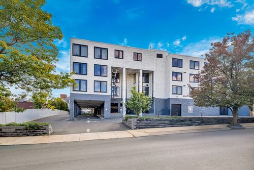 312-932 Broadway, Chelsea, MA, 02150-2213 | Card Image